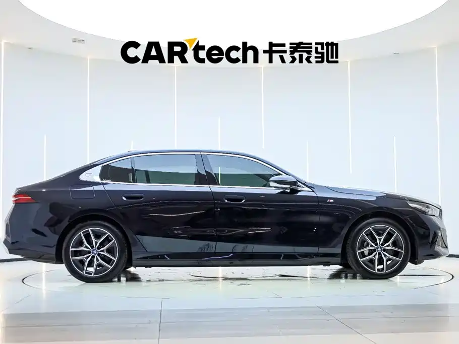 BMW i5 2024 eDrive 35L M Sports Package купить на сайте DeffCars
