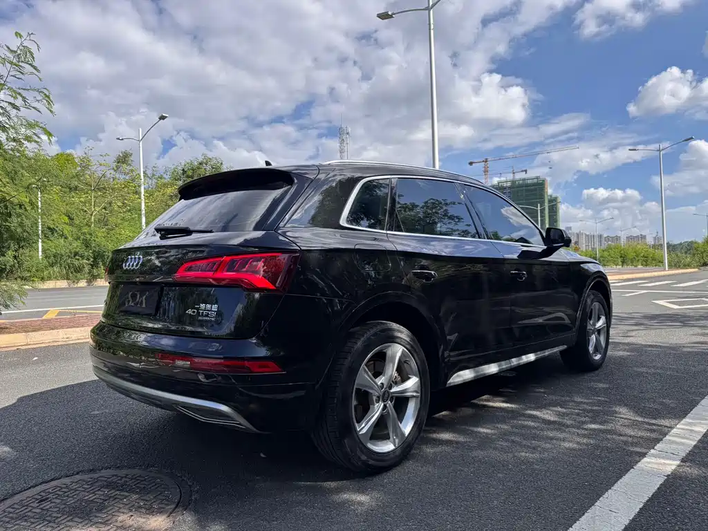 Audi Q5L 2018 40 TFSI enjoys fashionable style, National VI купить на сайте DeffCars