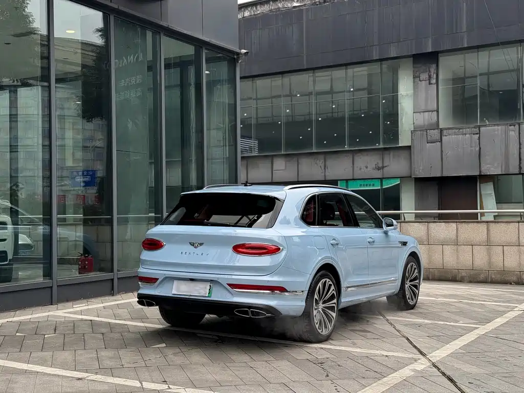 Bentayga plug-in hybrid 2021 3.0T PHEV купить на сайте DeffCars