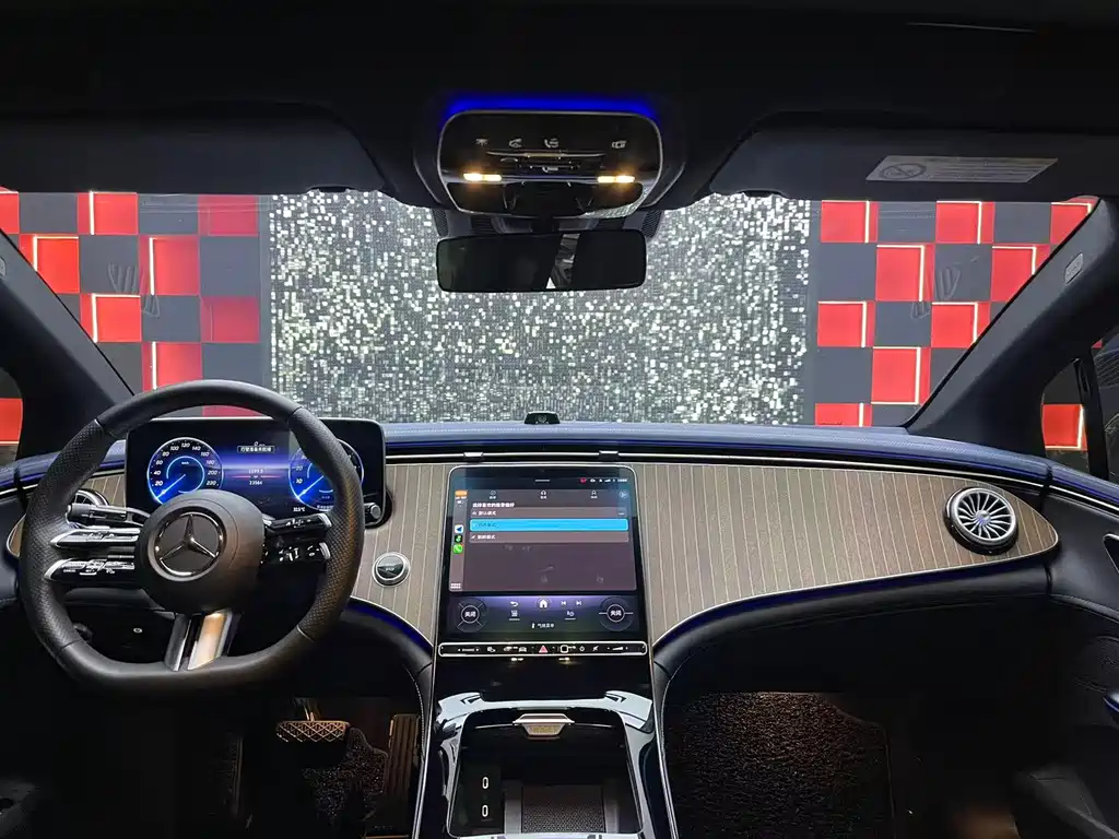 Mercedes EQE 2022 350 Pioneer Edition купить на сайте DeffCars