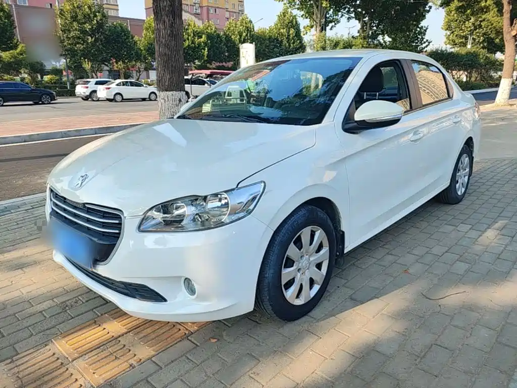 Peugeot 301 2016 1.6L manual comfort version купить на сайте DeffCars