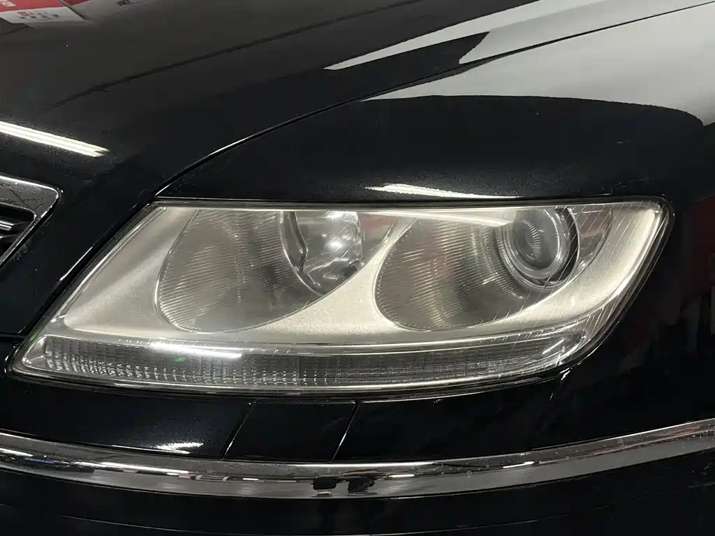 Phaeton 2007 3.2L V6 5-seat basic version купить на сайте DeffCars