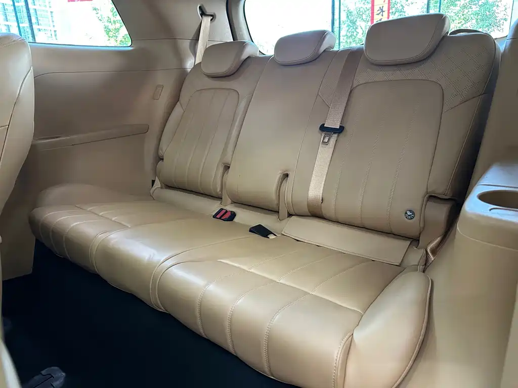 Lantu Dreamer 2024 PHEV Extra Long Battery Life Excellent Edition купить на сайте DeffCars