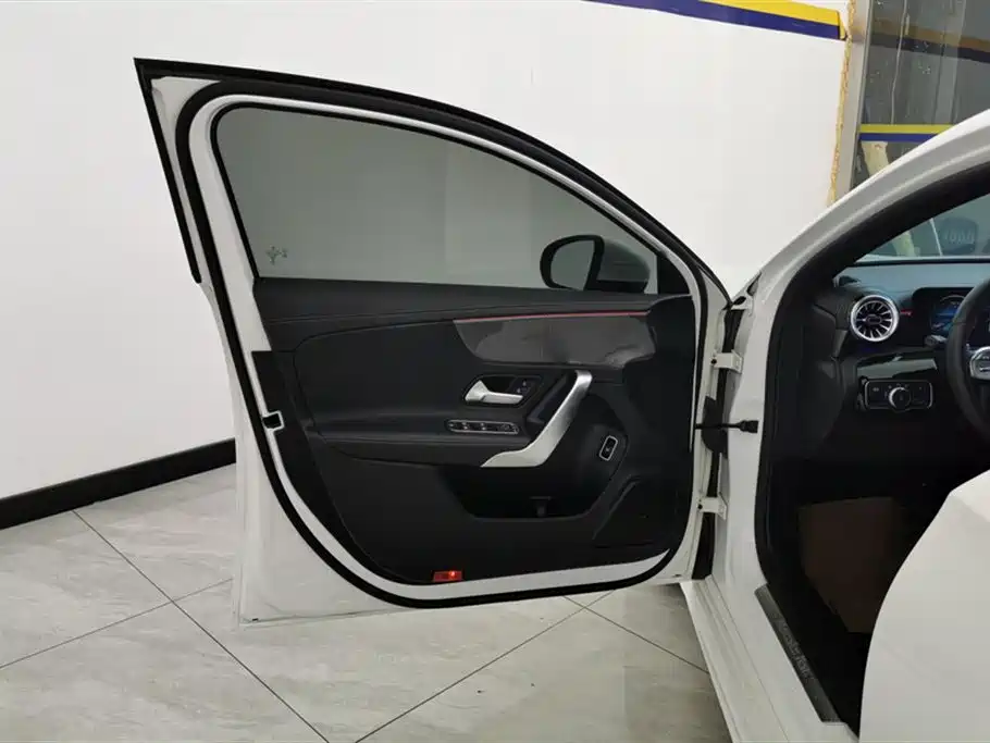 Mercedes-Benz A-Class 2022 Model 2 A 200 L Sports Sedan Fashionable купить на сайте DeffCars