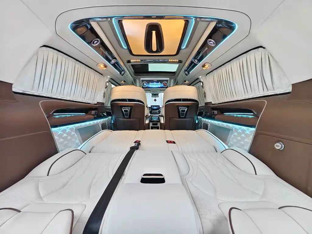 Vito 2021 2.0T Business Edition 7 seats купить на сайте DeffCars