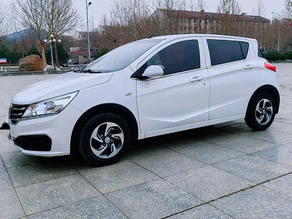 Baojun 310 2016 1.2L manual comfort model купить на сайте DeffCars