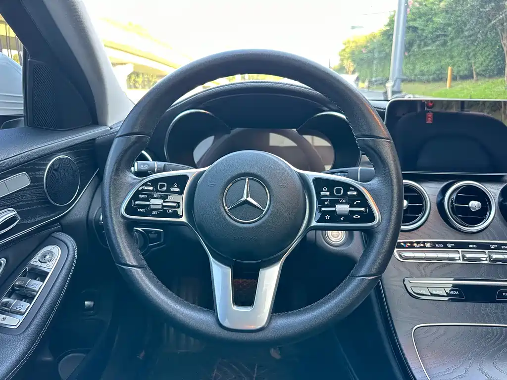 Mercedes-Benz C-Class 2019 C 260 L Sports Edition купить на сайте DeffCars