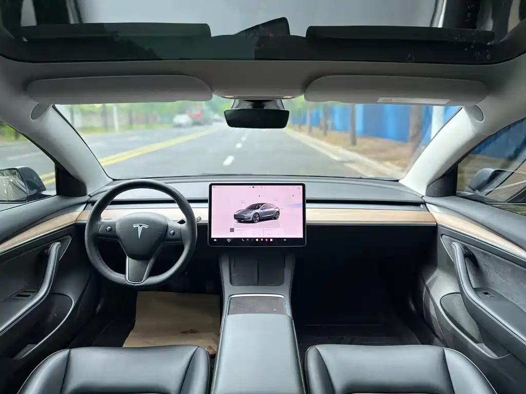 Model 3 2022 rear-wheel drive version купить на сайте DeffCars