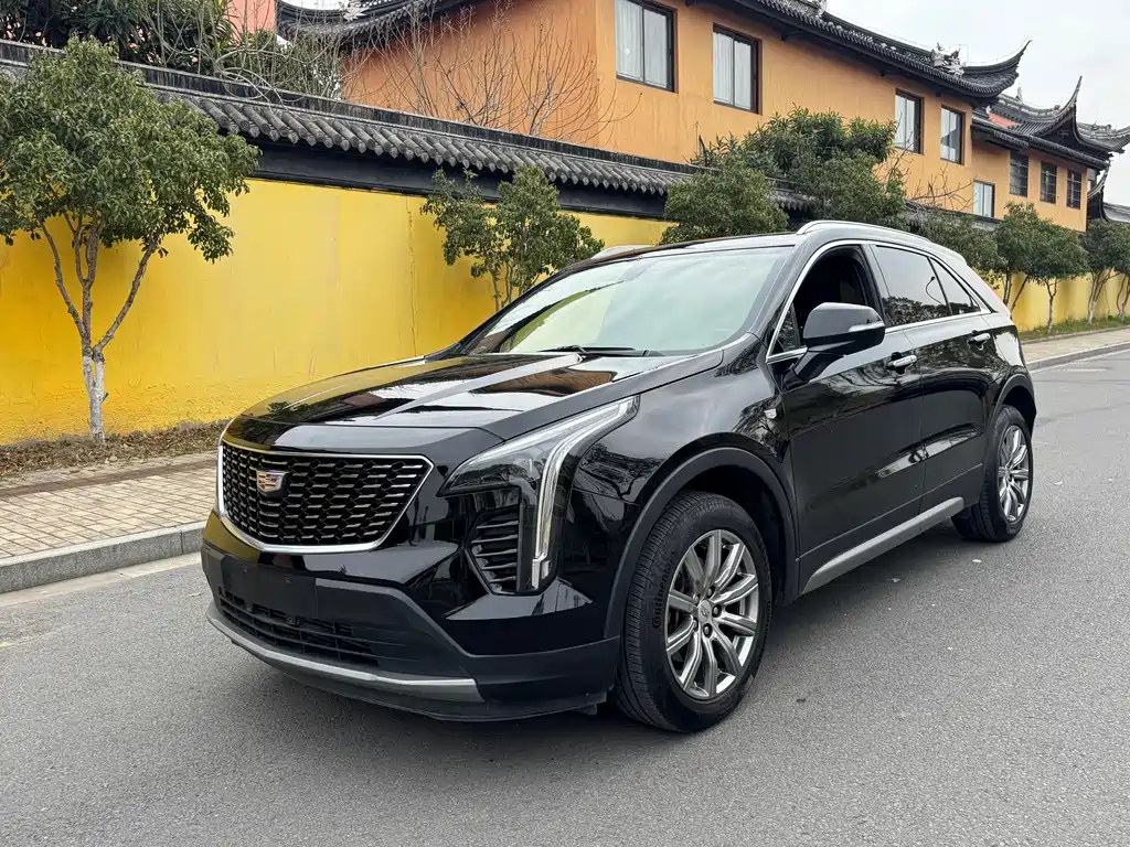 Cadillac XT4 2018 28T two-wheel drive leading model купить на сайте DeffCars