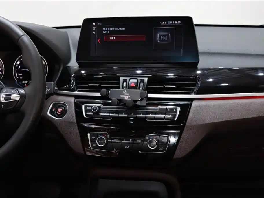 BMW X1 2021 facelift sDrive25Li leading model купить на сайте DeffCars