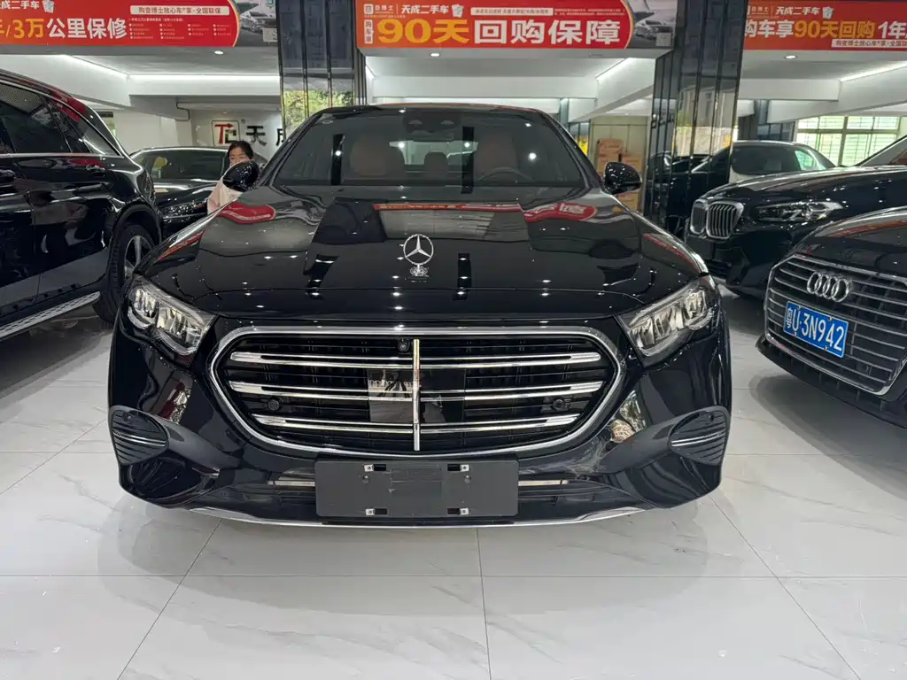 Mercedes-Benz E-Class New Energy 2024 E 350 e L plug-in hybrid sedan купить на сайте DeffCars