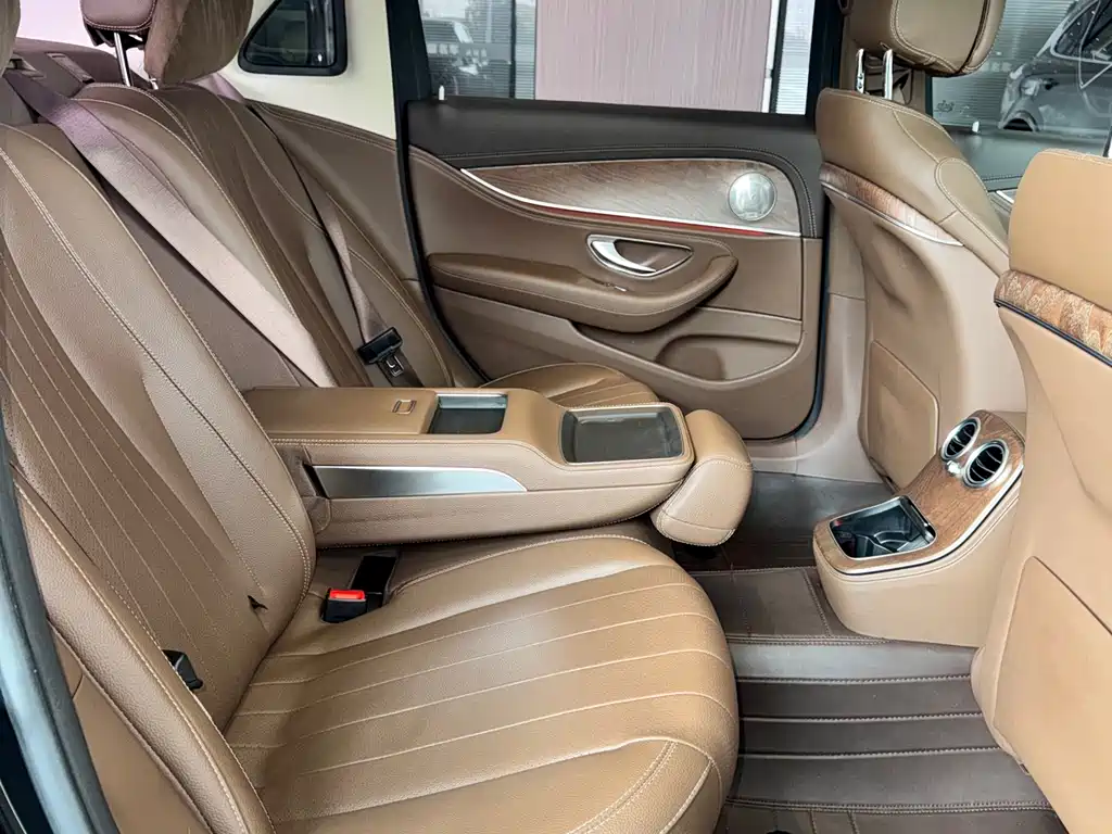 Mercedes-Benz E-Class 2023 facelift E 300 L fashionable model купить на сайте DeffCars