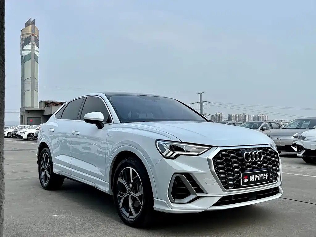 Audi Q3 Sportback 2020 40 TFSI Fashion купить на сайте DeffCars
