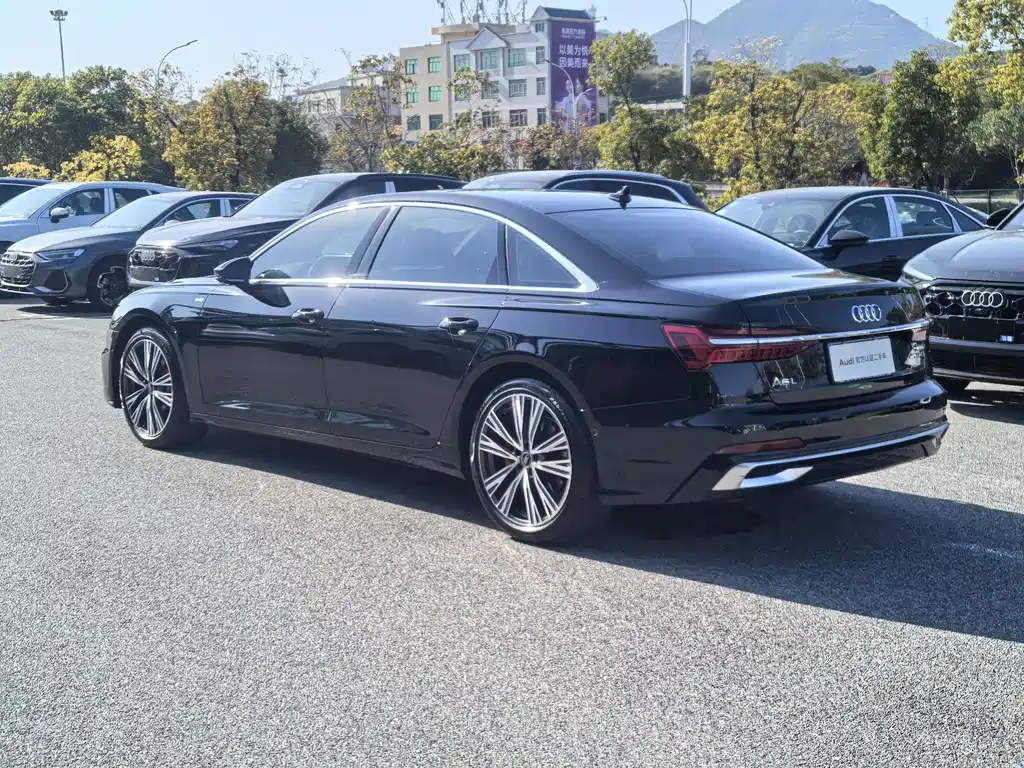 Audi A6L 2024 45 TFSI Premium Dynamic Model купить на сайте DeffCars