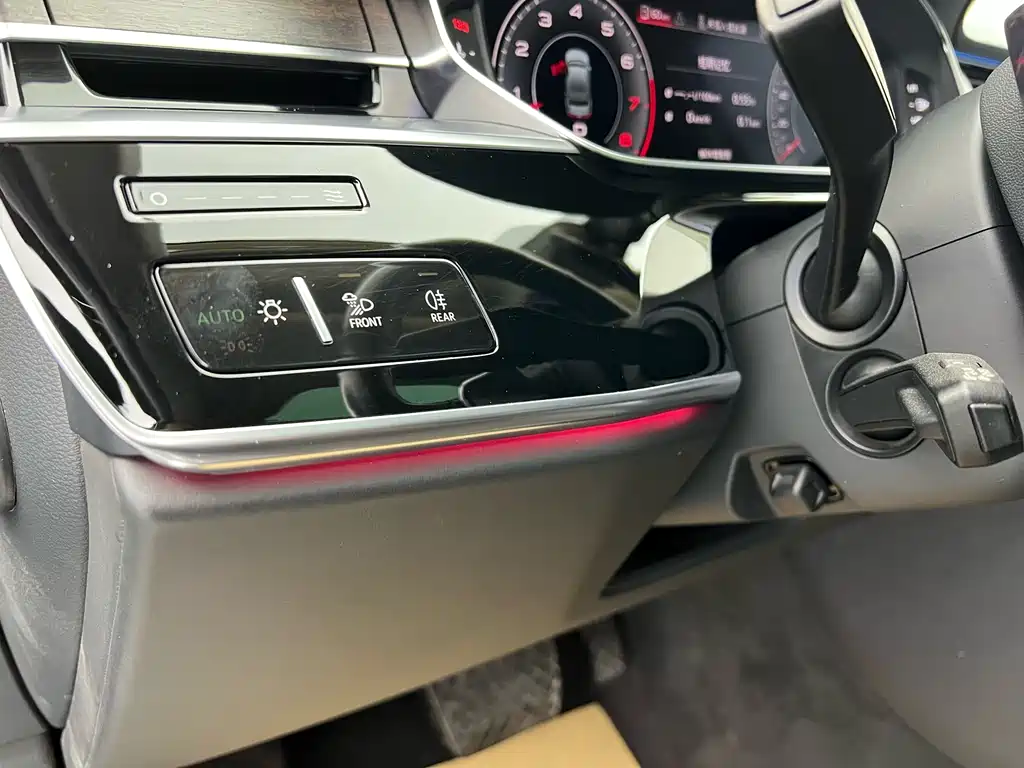 Audi A8 2021 A8L 55 TFSI quattro premium model купить на сайте DeffCars