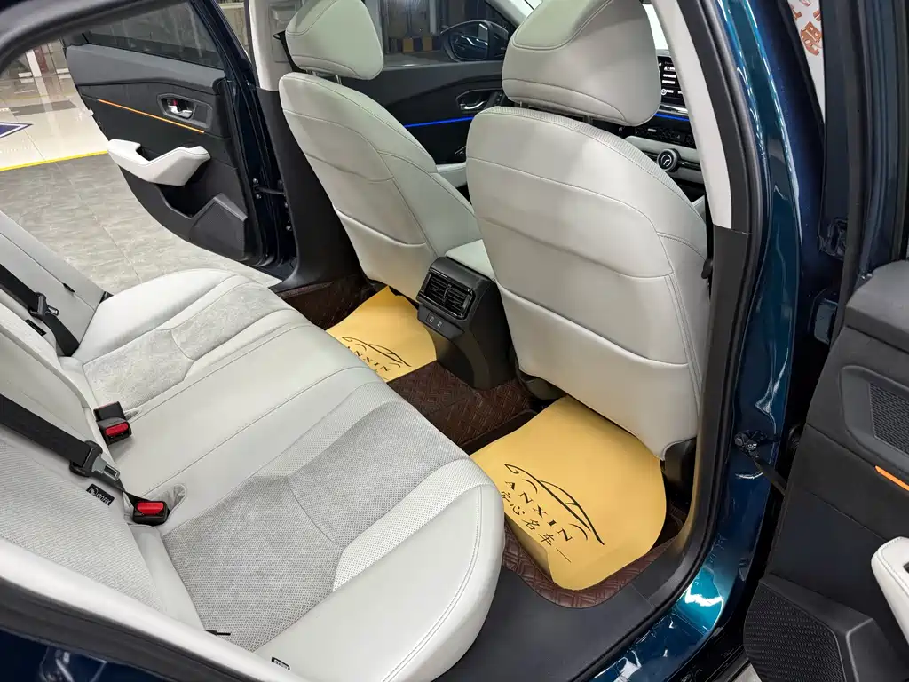 Accord New Energy 2023 2.0L e:PHEV flagship version купить на сайте DeffCars