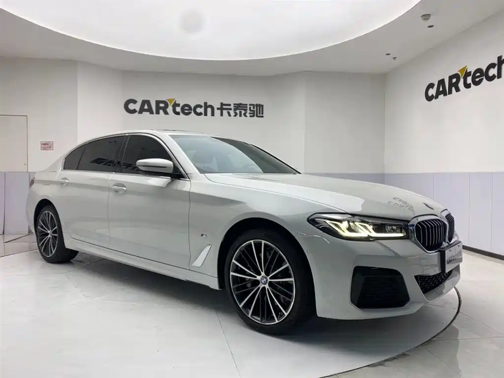 BMW 5 Series 2022 facelift 530Li leading M sports package купить на сайте DeffCars