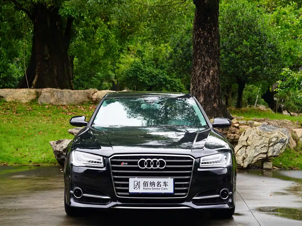 Audi A8 2011 A8L 3.0 TFSI quattro Comfort 213kW купить на сайте DeffCars