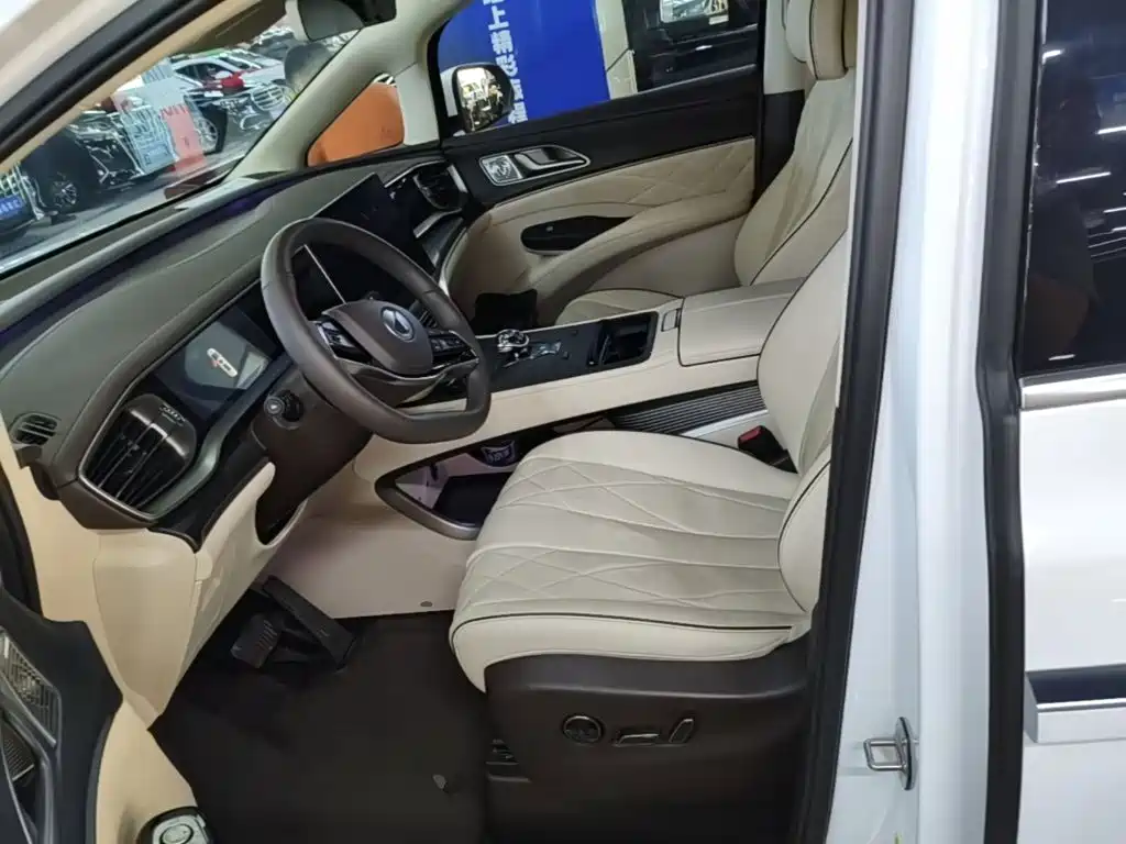 Denza D9 2024 DM-i 980 four-wheel drive premium model купить на сайте DeffCars