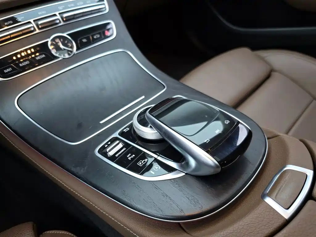 Mercedes-Benz E-Class 2018 facelift E 200 L sporty купить на сайте DeffCars