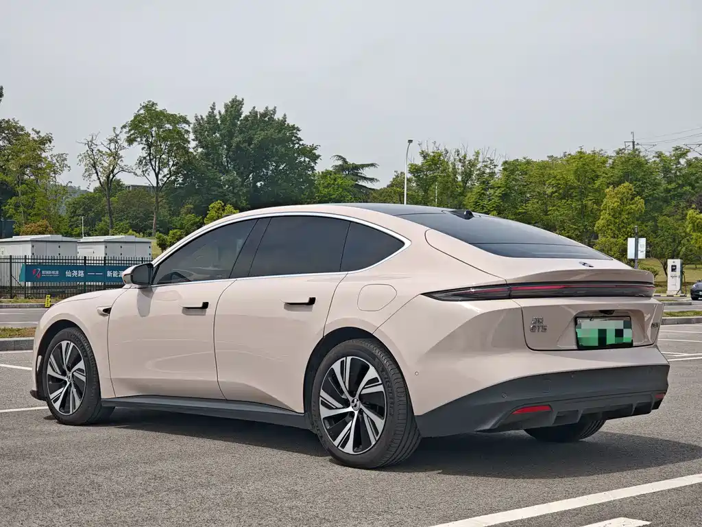 NIO ET5 2022 model 75kWh купить на сайте DeffCars
