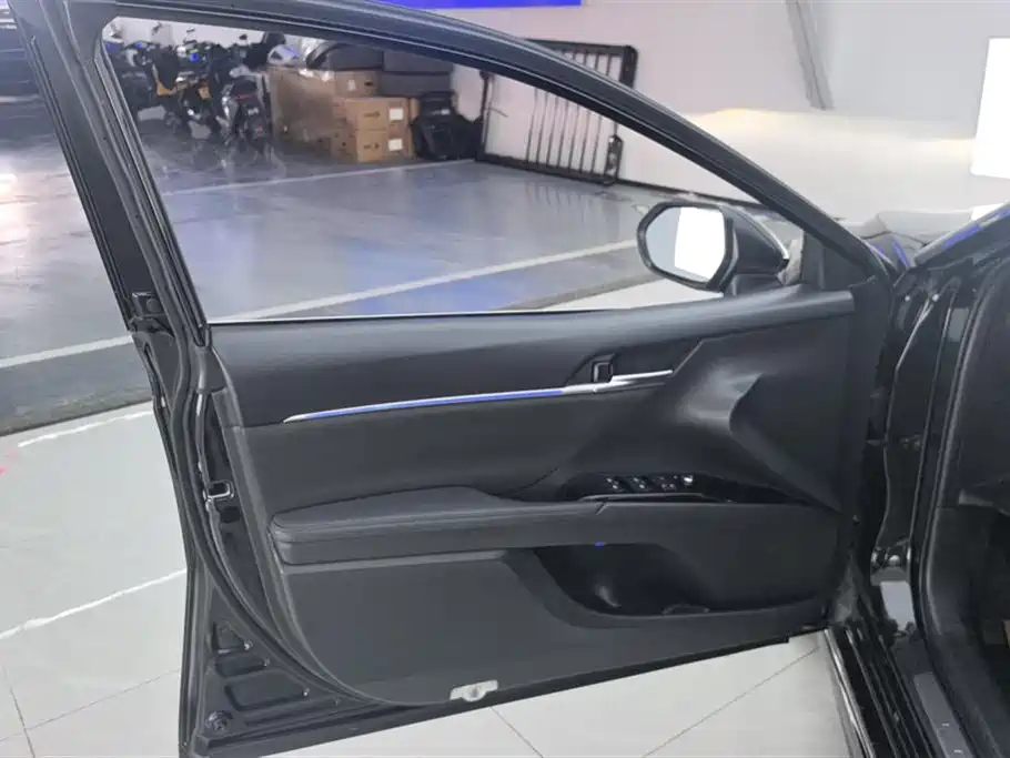 Camry 2018 2.0S Advanced Edition купить на сайте DeffCars