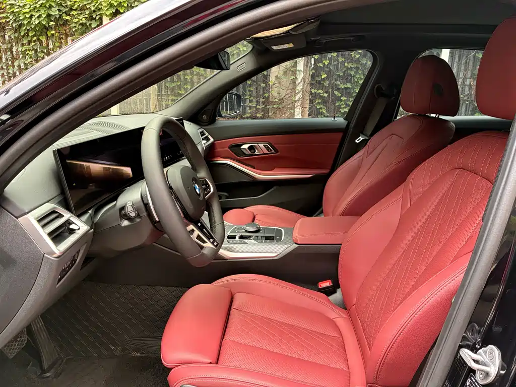 BMW 3 Series 2025 330Li Exclusive M Sports Night Package купить на сайте DeffCars