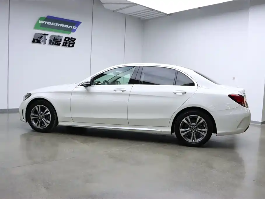 Mercedes-Benz C-Class 2021 C 200 L Fashionable Sports Edition купить на сайте DeffCars