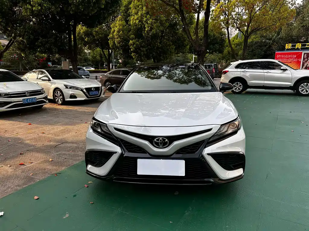 Camry 2023 2.0S Knight Edition купить на сайте DeffCars