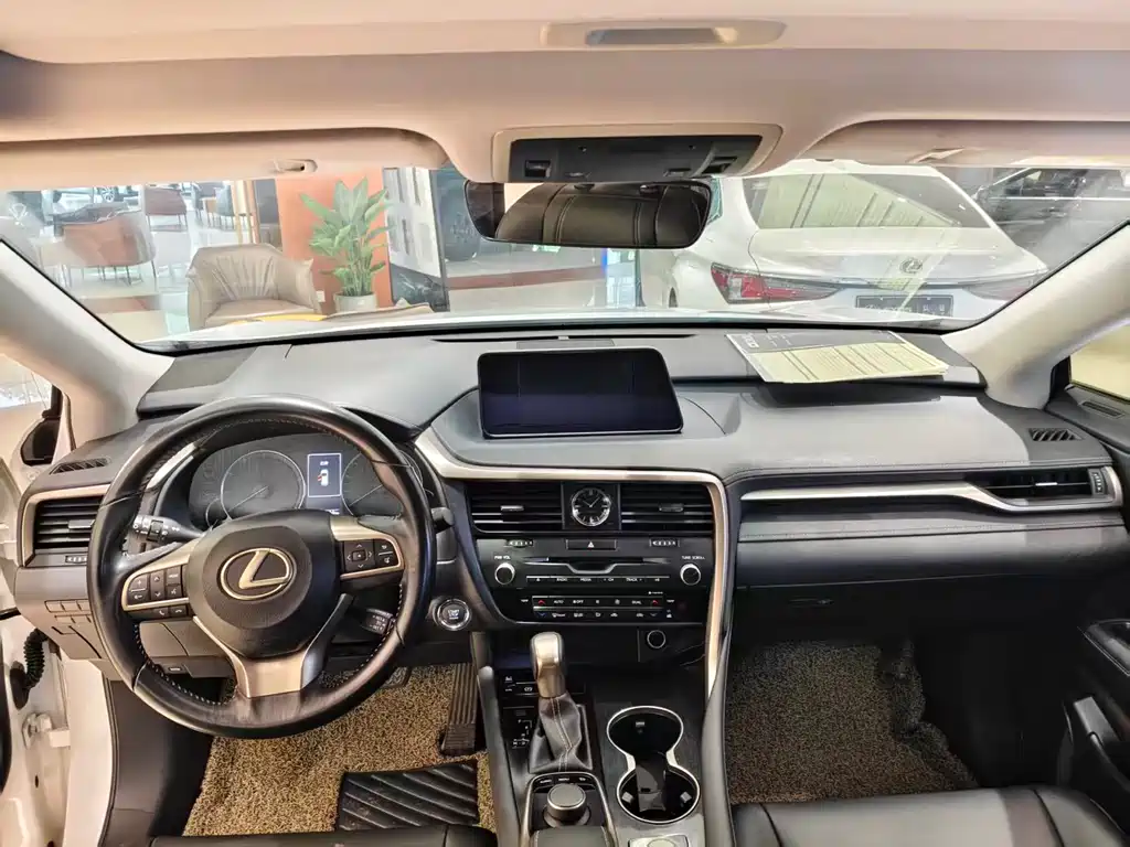 Lexus RX 2016 300 2WD Elite Edition National V купить на сайте DeffCars