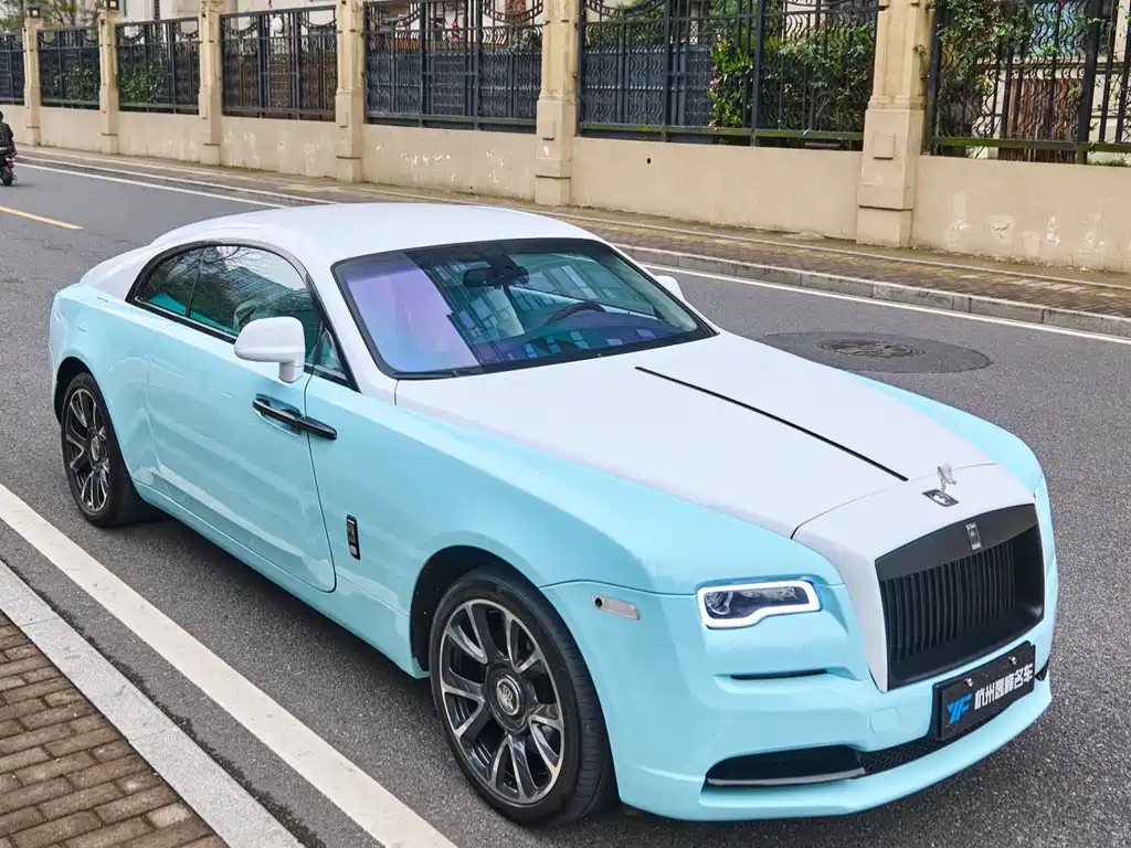 Phantom 2013 6.6T standard model купить на сайте DeffCars