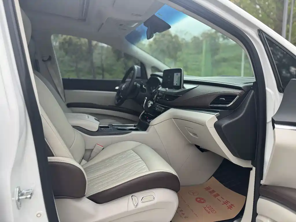 Buick GL8 2022 Land Business Class 652T Luxury купить на сайте DeffCars