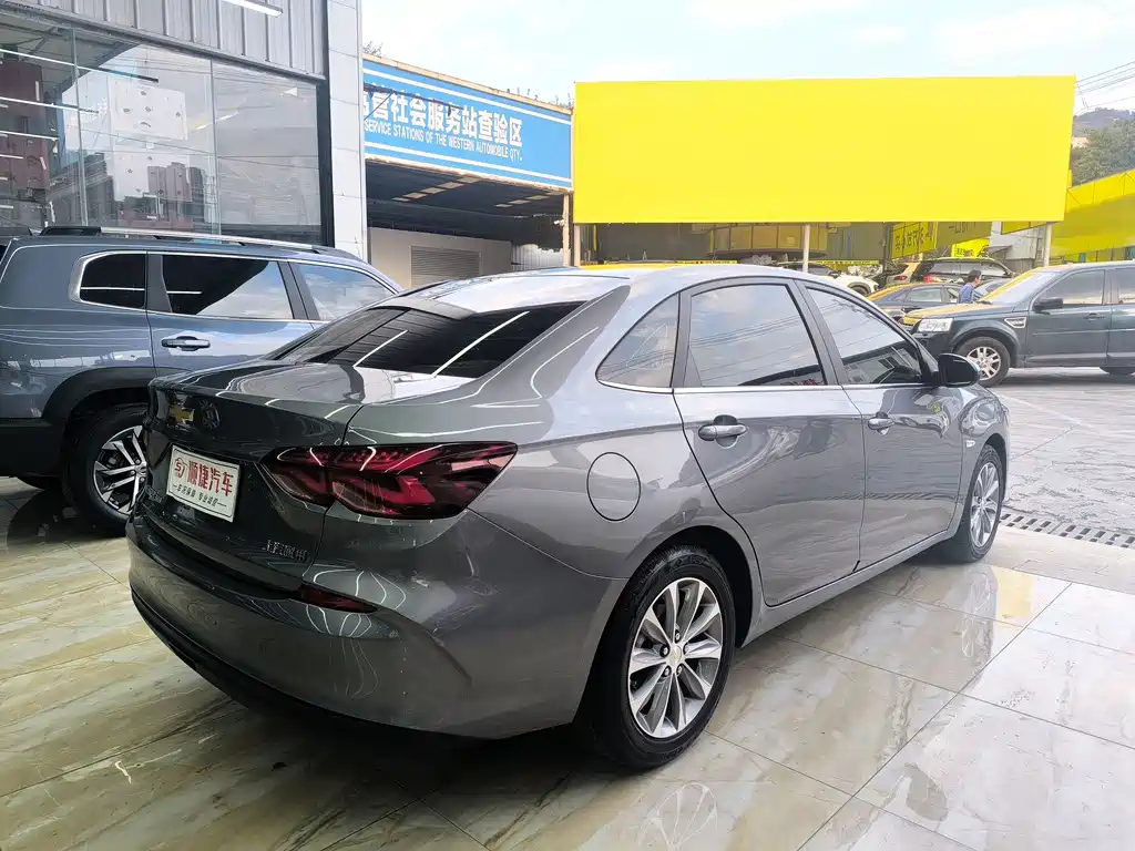 Cruze 2022 320 Automatic Sunroof Edition купить на сайте DeffCars