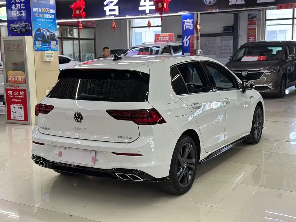 Golf 2023 280TSI DSG R-Line купить на сайте DeffCars