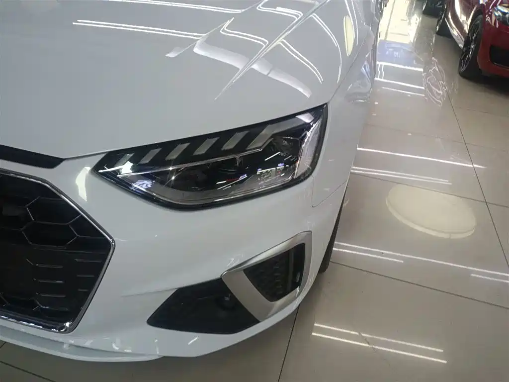 Audi A4L 2024 40 TFSI Fashionable and Dynamic купить на сайте DeffCars