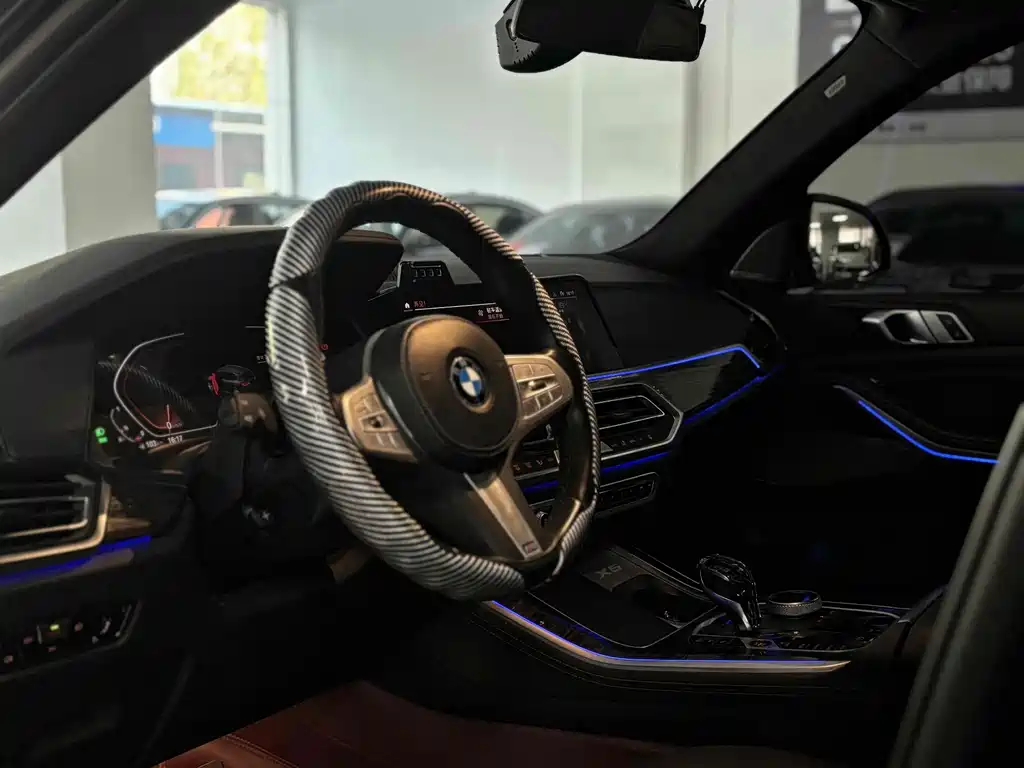 BMW X5 2022 facelift xDrive 40Li M sports package купить на сайте DeffCars