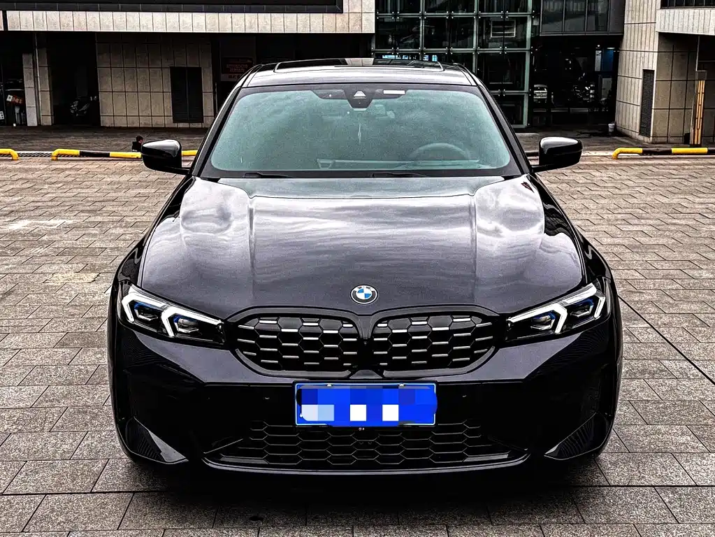 BMW 3 Series 2024 330i M Sports Night Package купить на сайте DeffCars
