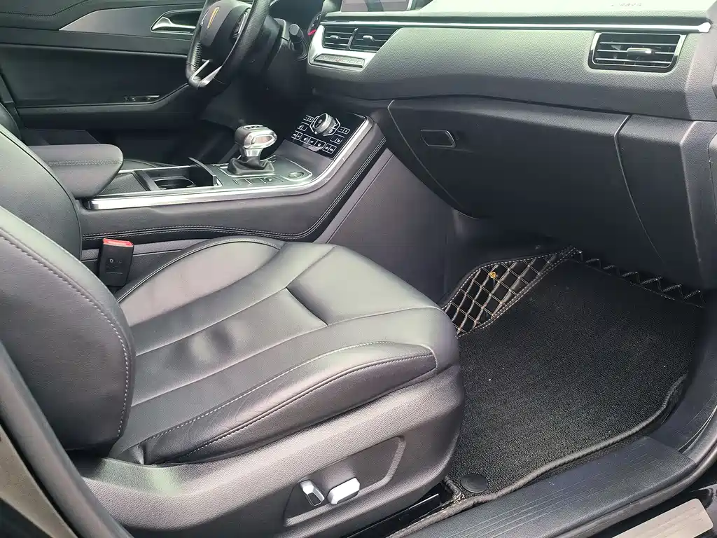 Hongqi H5 2020 1.8T automatic smart connected flag version купить на сайте DeffCars