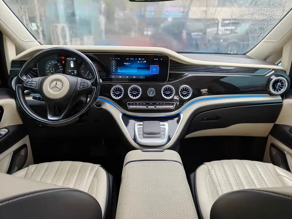 Vito 2023 2.0T Business Edition 7 seats купить на сайте DeffCars