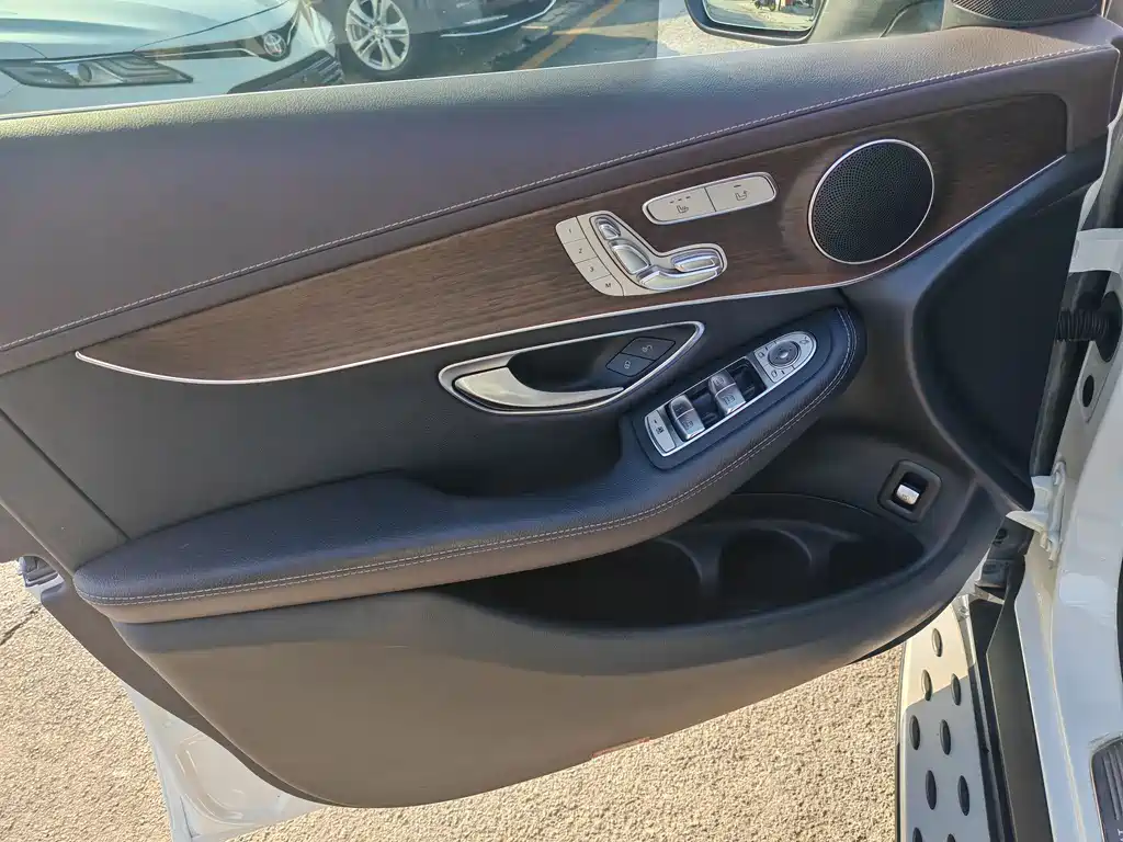 Mercedes-Benz GLC 2021 GLC 260 L 4MATIC luxury model купить на сайте DeffCars