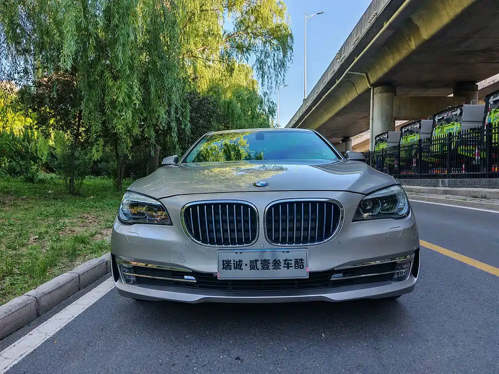 BMW 7 Series 2011 730Li Elegant купить на сайте DeffCars