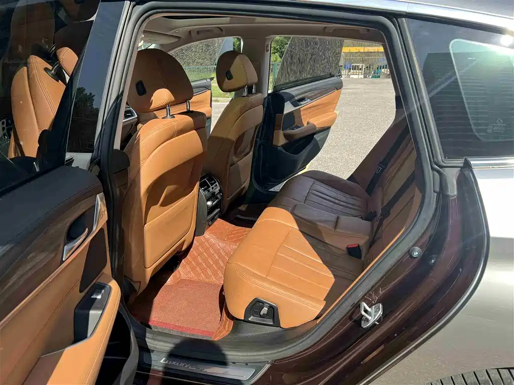 BMW 6 Series GT 2018 630i Luxury Design Package купить на сайте DeffCars