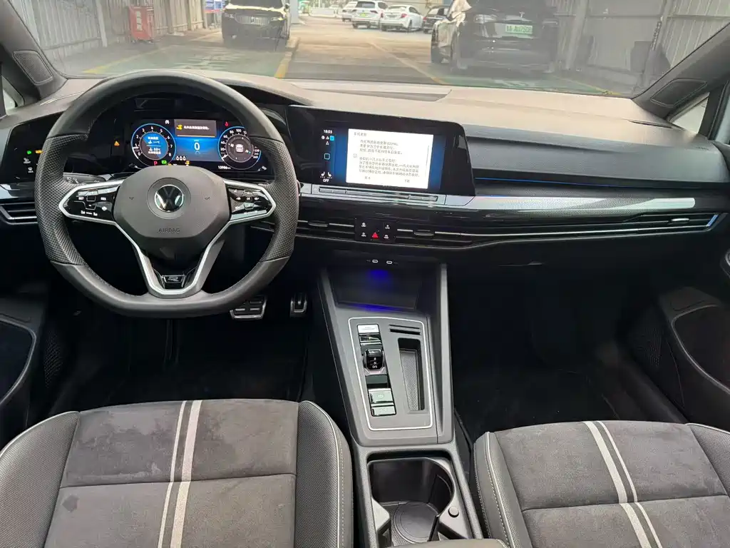 Golf 2023 280TSI DSG R-Line купить на сайте DeffCars