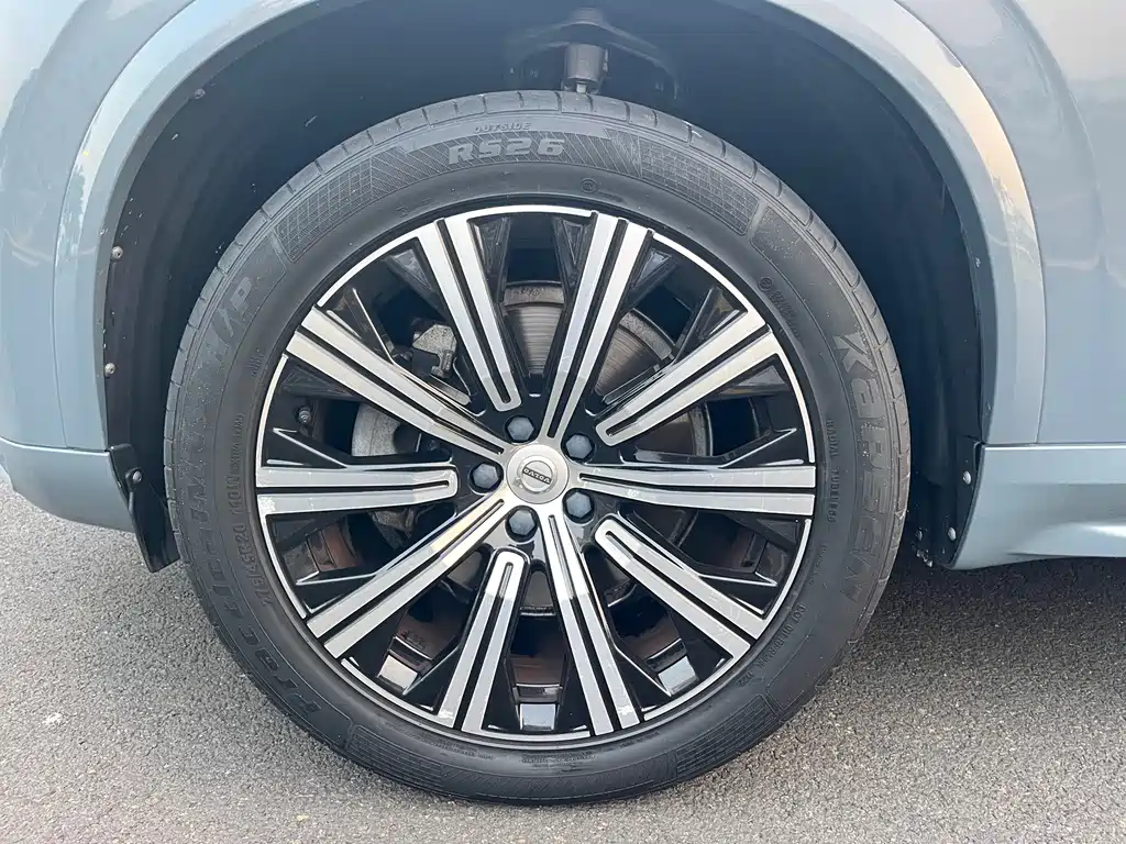 Volvo XC90 2020 T6 Zhiyi Luxury Edition 7 seats купить на сайте DeffCars