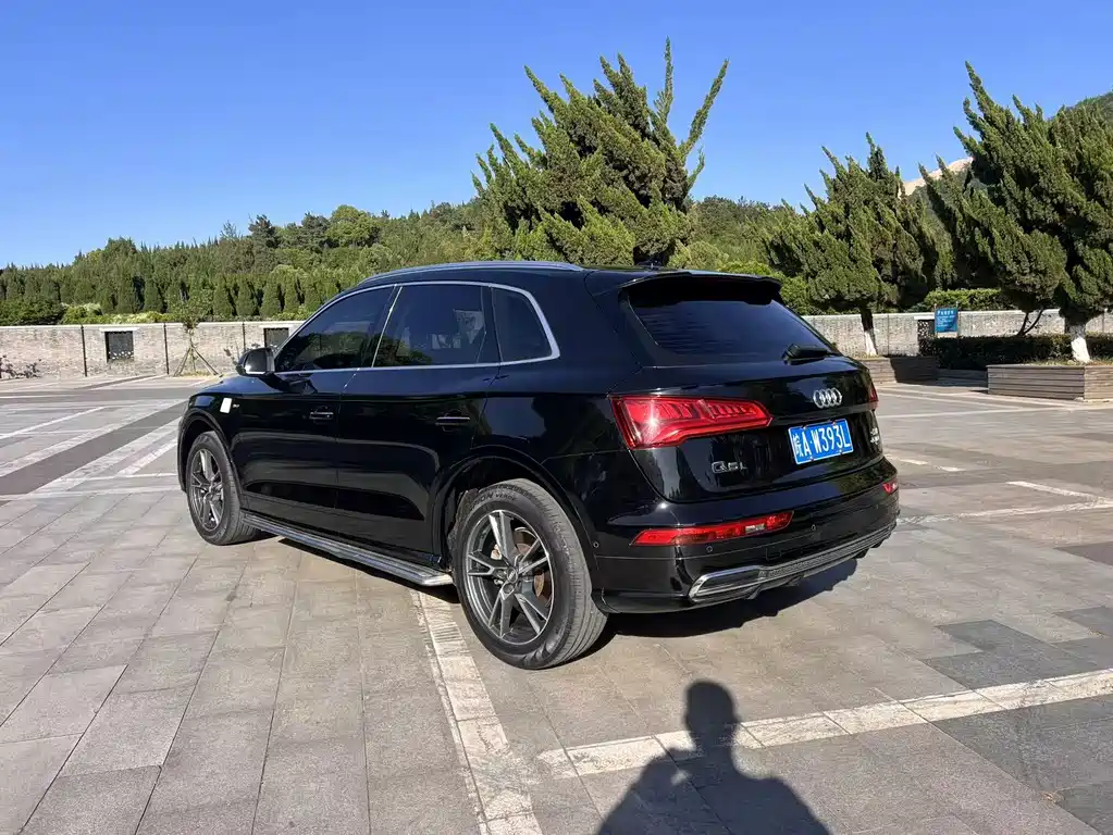 Audi Q5L 2020 45 TFSI exclusive fashion model купить на сайте DeffCars