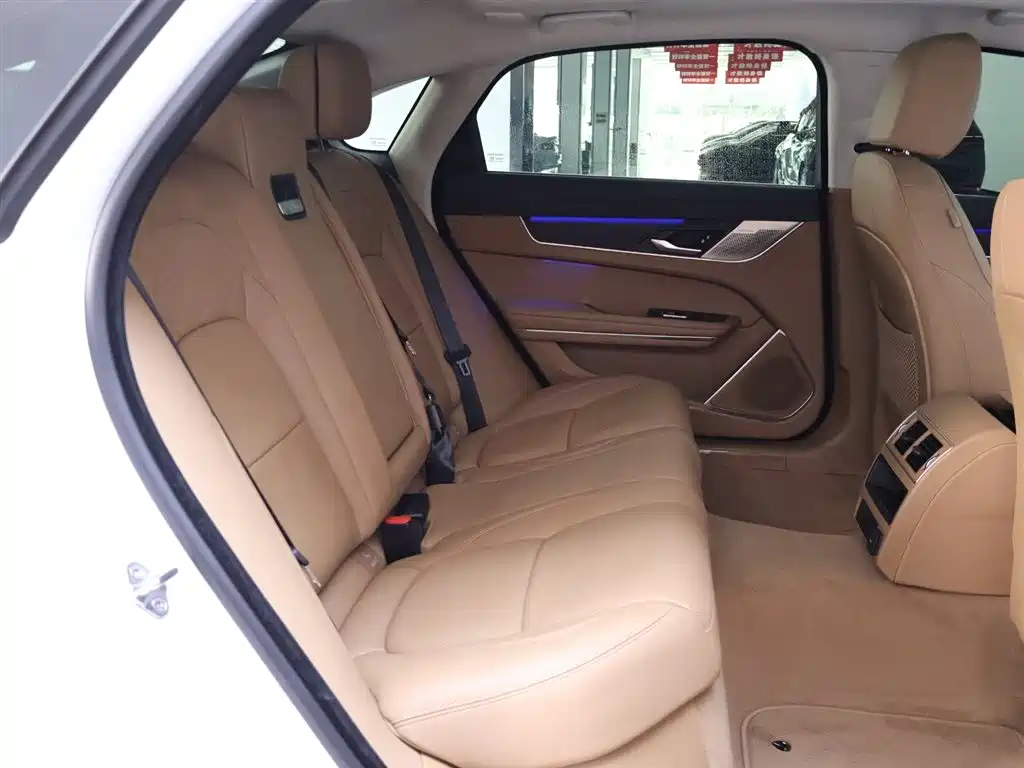 Jaguar XFL 2024 2.0T P250 two-wheel drive exclusive luxury version купить на сайте DeffCars