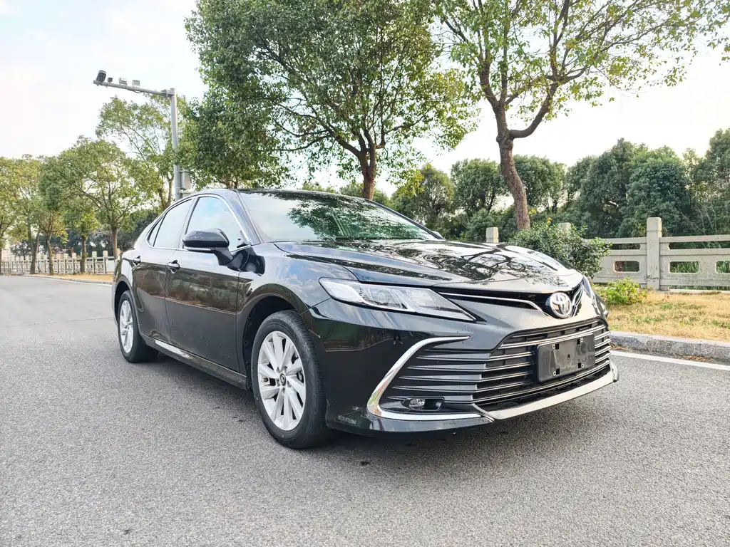 Camry 2023 2.0GVP Leading Edition купить на сайте DeffCars