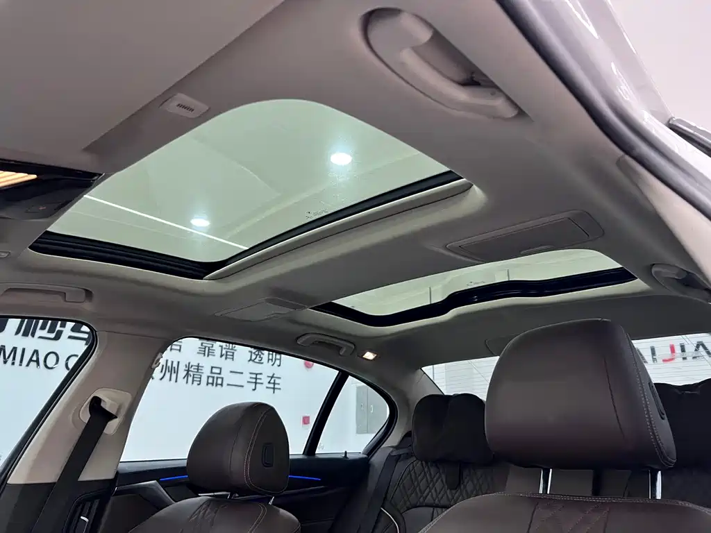 BMW 5 Series 2019 530Li Exclusive Luxury Package купить на сайте DeffCars