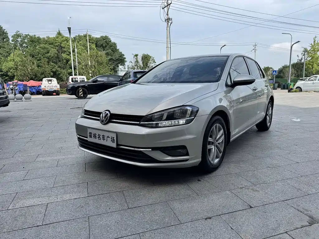 Golf 2018 1.6L automatic comfort model купить на сайте DeffCars