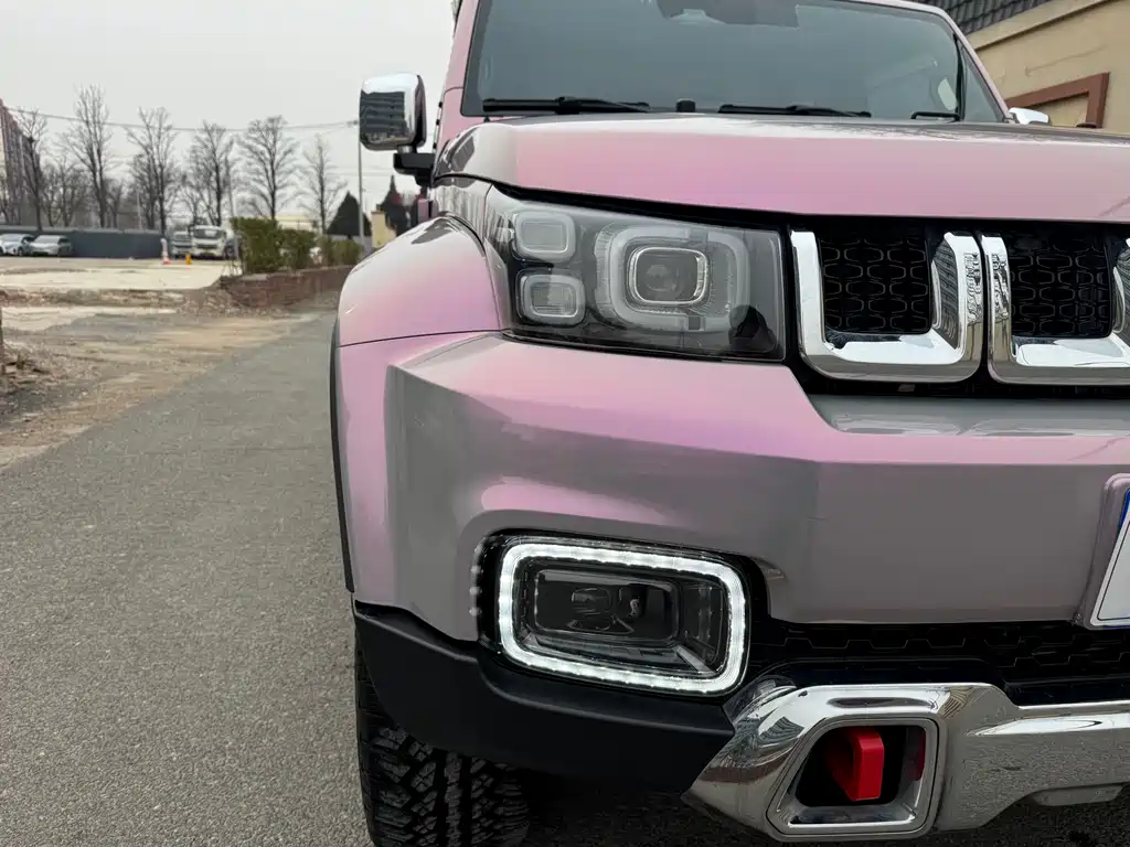 Beijing off-road BJ40 2023 2.0T automatic four-wheel drive city hunter version supreme type купить на сайте DeffCars